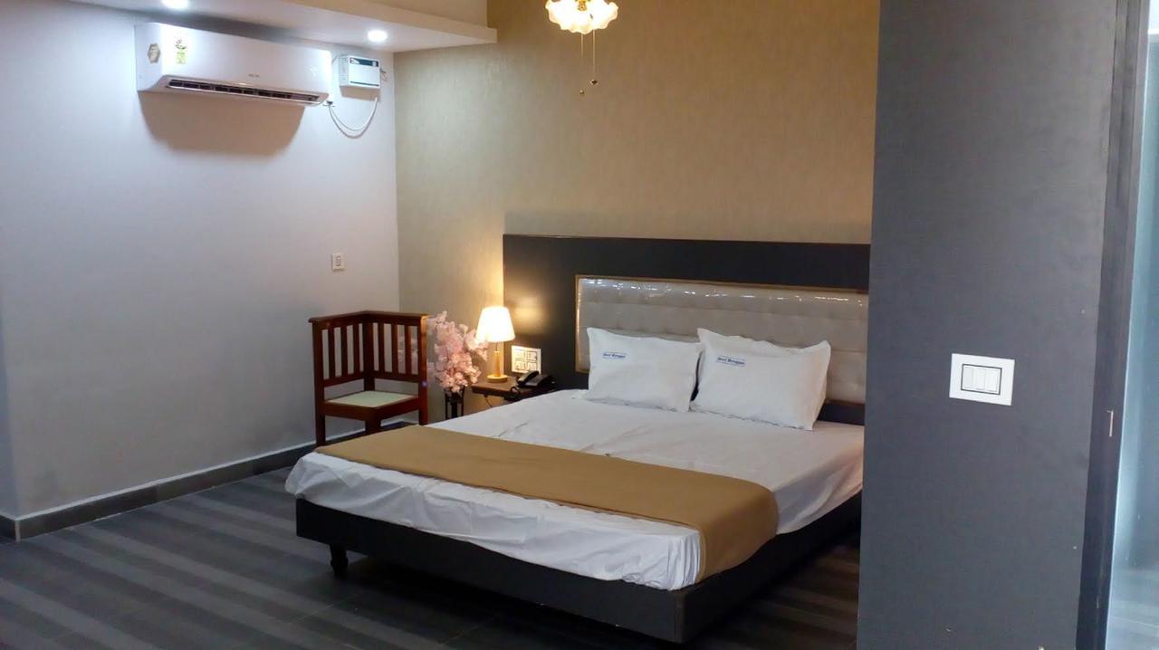 Hotel Meyyappaa Карайккуді Екстер'єр фото